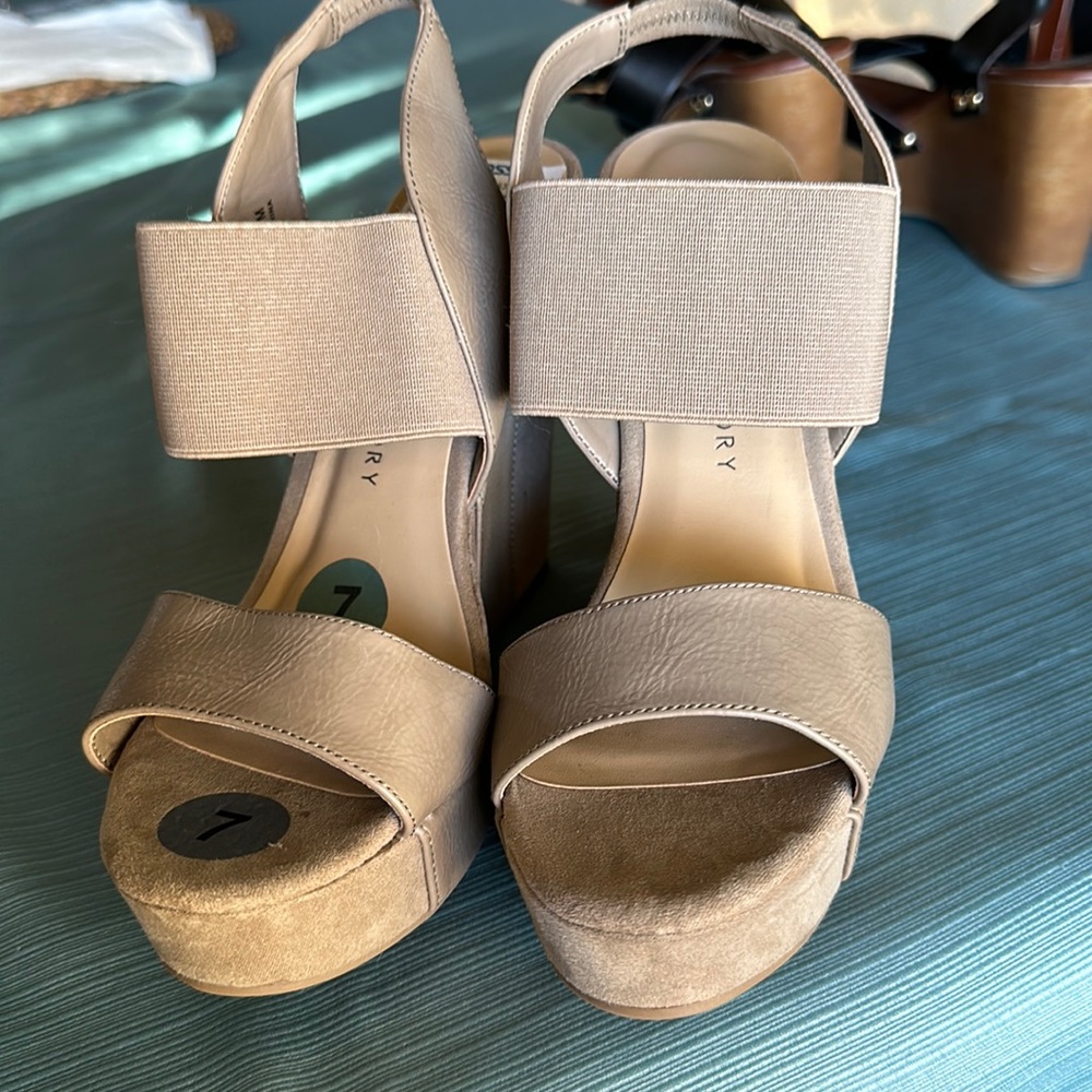 Beige wedge sandals. Brand new size 7